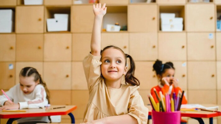 Літні канікули 2025: коли початок, скільки триватимуть, що відомо