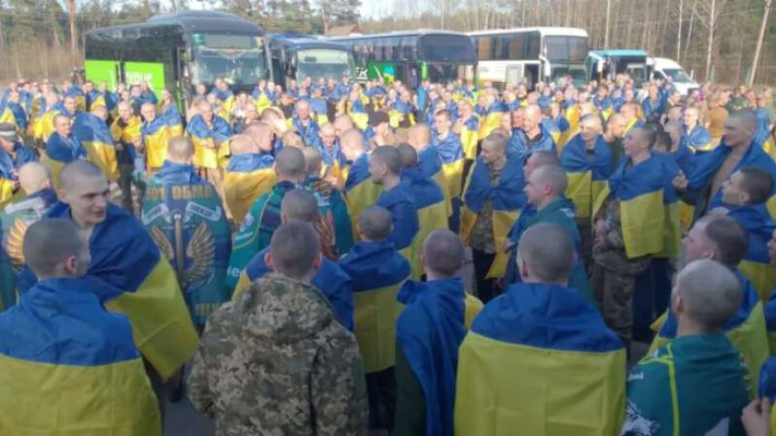 З полону повернулись майже 300 українських воїнів