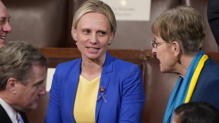 Хто така Вікторія Спартц та чому мститься, паплюжить і шкодить Україні