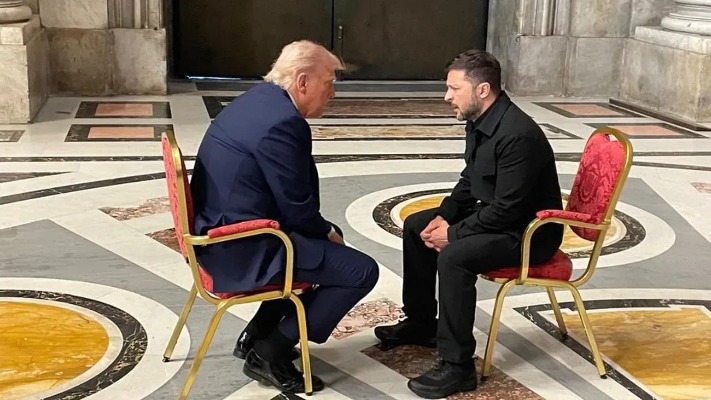 Economist розкрив деталі розмови Зеленського з Трампом у Ватикані