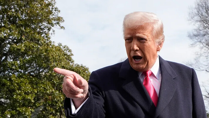 Трамп заявив про можливе послаблення торгових обмежень для Китаю