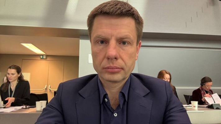 Звідки такі інсайти? Гончаренко заявив, що Україна таємно вела прямі переговори з РФ