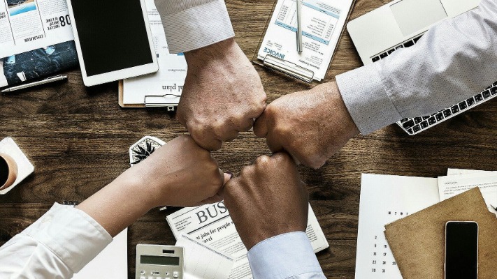 Топ-10 найбільших роботодавців України — скільки людей де працюють
