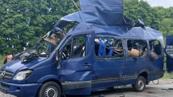 Вчителька з чоловіком, родина з донькою: кого росіяни вбили дроном в автобусі Білопілля-Суми