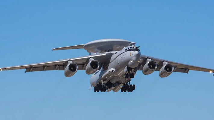 Росія призупинила роботу над літаком А-100