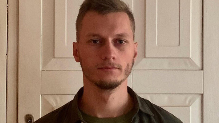 Учитель Циганков підірвав мережу танцем на День останнього дзвінка. Відео залетіло на 1 млн переглядів