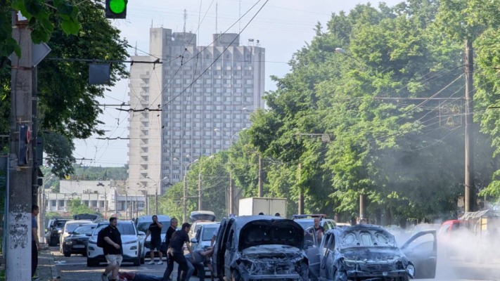 рф вдарила по центру Сум, багато постраждалих