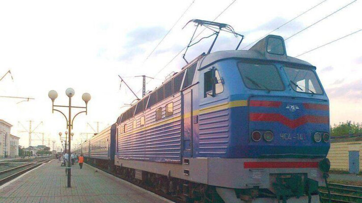Укрзалізниця продовжила рух двох приміських поїздів на Волині до кінця червня