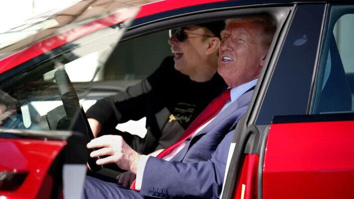 Конфлікт Трампа і Маска: гучні заяви в соцмережах, скасування субсидій та обвал акцій Tesla