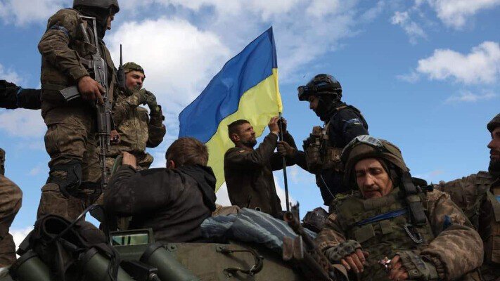 У Зеленського попередили, що рф хоче окупувати Україну до Дніпра і захопити Миколаїв та Одесу