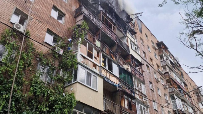 Фото: Харків пережив одну з найпотужніших атак рф, у місті пожежі, є загиблі та постраждалі