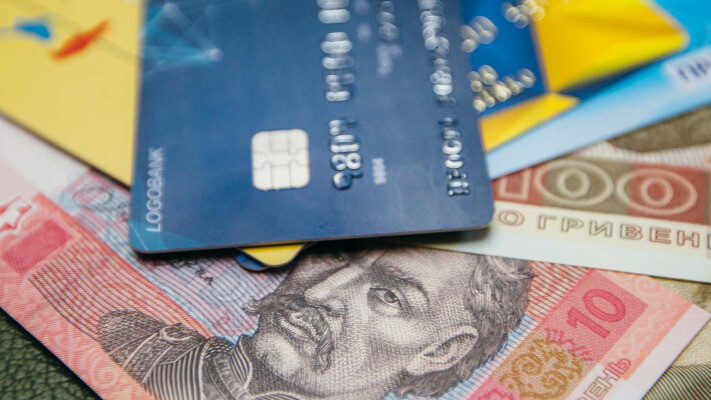  Гроші надходитимуть на картку протягом трьох місяців: хто влітку отримає від 2000 до 3000 гривень 