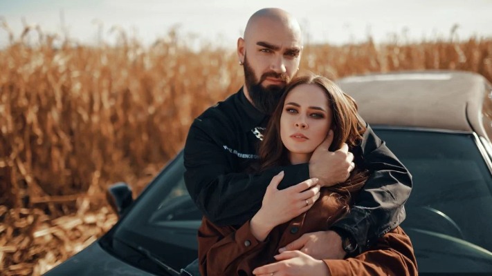 Це наше рішення: Юлія Саніна вперше прокоментувала виїзд сім'ї за кордон