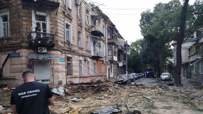 Нічна атака рф на Одесу забрала життя двох людей, 9 поранених: показали наслідки