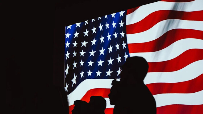 Адміністрація Трампа планує перевезти тисячі мігрантів на військову базу в Гуантанамо, серед них є українці - WP