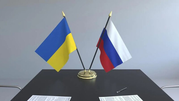 Переговори України з РФ зайшли у глухий кут, доля війни вирішиться на полі бою – WSJ