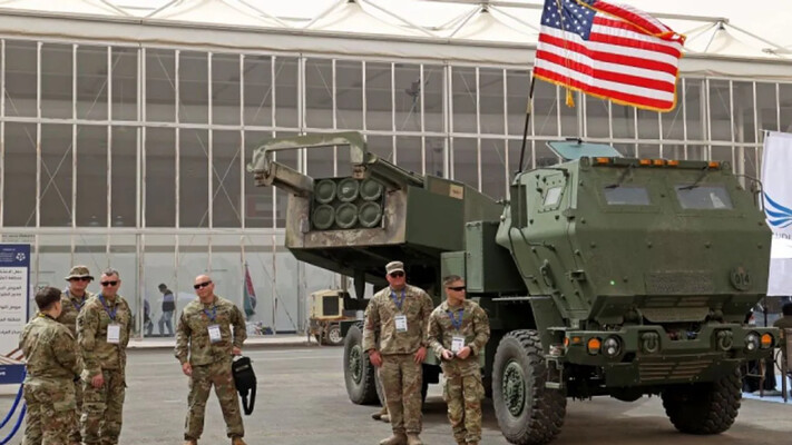 Переговори замість зброї: США фактично припиняють військову допомогу Україні