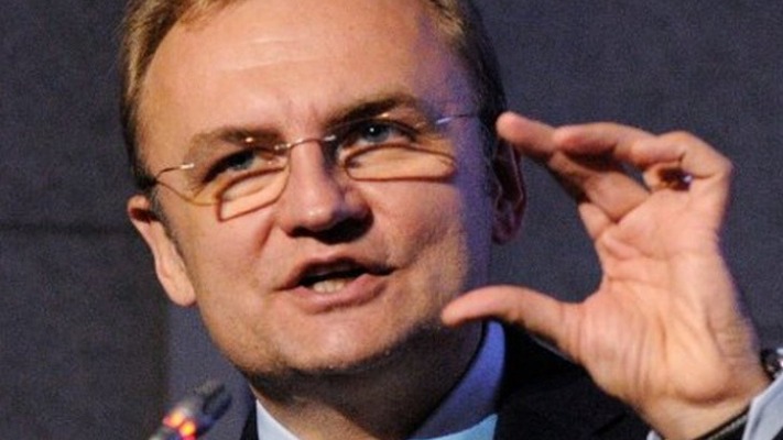 Відрядження Садового викликали справжній скандал в Україні