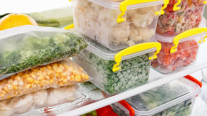 Які продукти не можна зберігати в пакетах