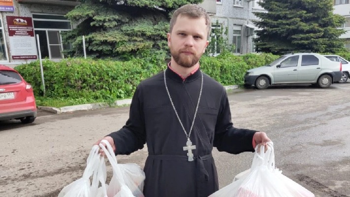 Розкрито зрадника в рясі: російський священник підтримував окупантів у Херсоні