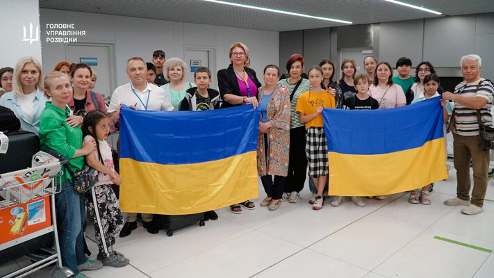 ГУР та МЗС евакуювали 31 громадянина України з Ірану