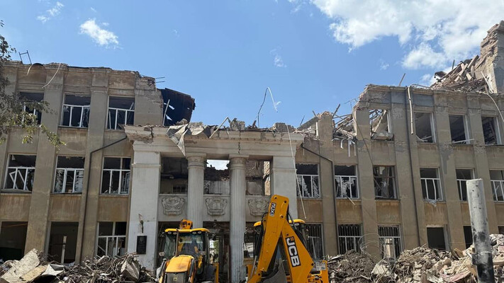 16-річний школяр врятував друга з-під завалів після ракетного удару по ліцею у Білгороді-Днестровському