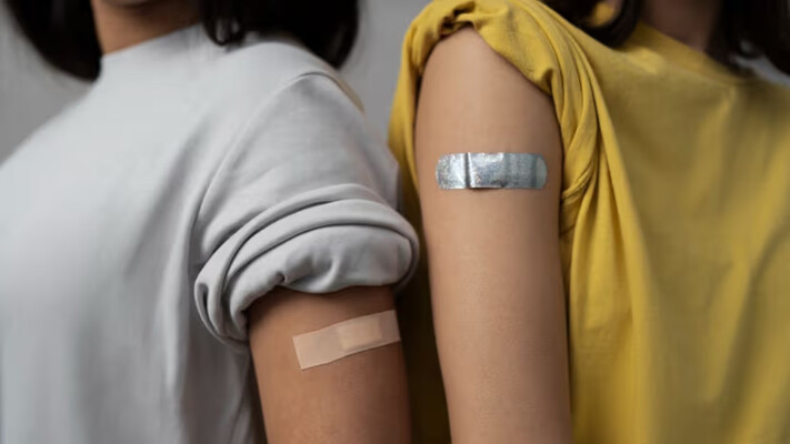 З наступного року в Україні безоплатно вакцинуватимуть дівчат від вірусу папіломи людини