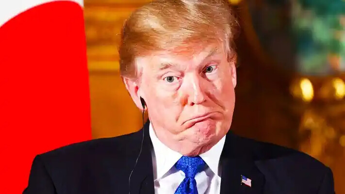 Косить під дурника: Трамп був здивований заявою Пентагону про призупинення передачі зброї Україні
