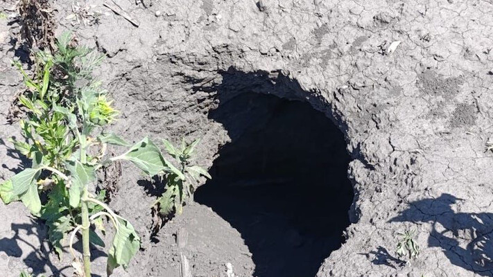 На полях після Каховської катастрофи з’являються провалля