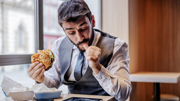 Продукти, які краще не їсти чоловікам