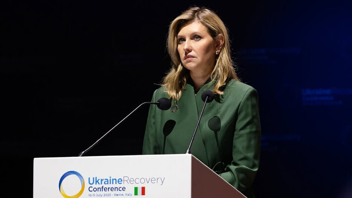 Олена Зеленська вразила стильним костюмом на конференції в Римі