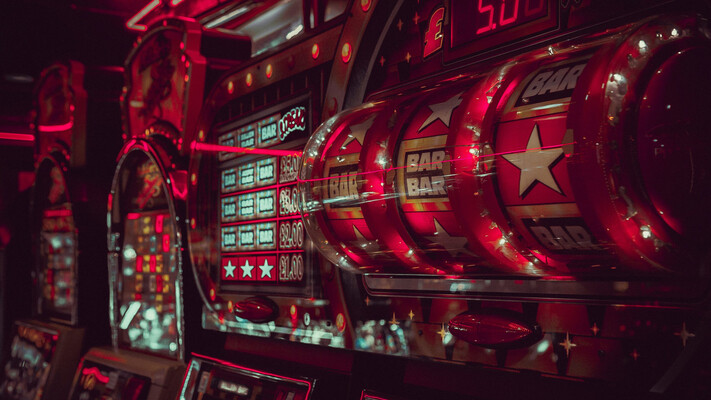 Суд конфіскував до держбюджету 2,6 млрд грн казино Pin-Up, його директора звільнили від в’язниці