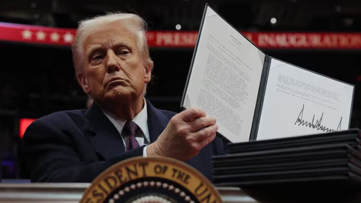 «Оптимізм зруйновано»: Трамп запровадив 30%-ві мита на товари з Євросоюзу та Мексики