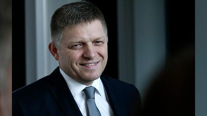 Фіцо заявив, що припинить блокувати санкції проти росії, якщо Євросоюз виплатить йому компенсації