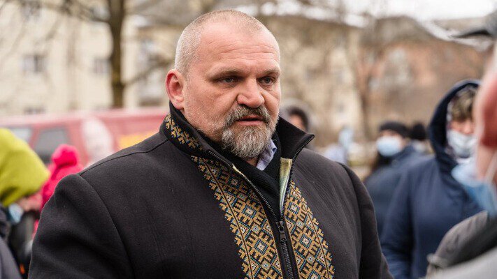“Сказала, що я маю піти в одних шкарпетках”: Вірастюк досі судиться з колишньою дружиною