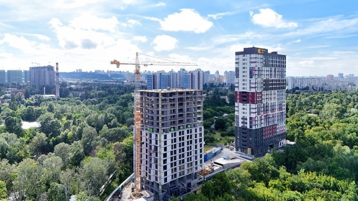 Бомбосховище в підвалі і броньовані вікна: як тепер будують нові ЖК в Україні