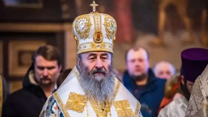 Навіщо змушувати Онуфрія «відрікатися» від Кіріла?