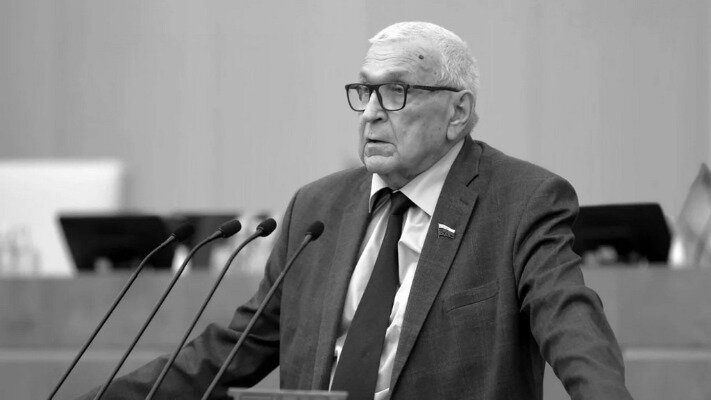 У росії депутат «проголосував» 11 разів у день, коли оголосили про його смерть