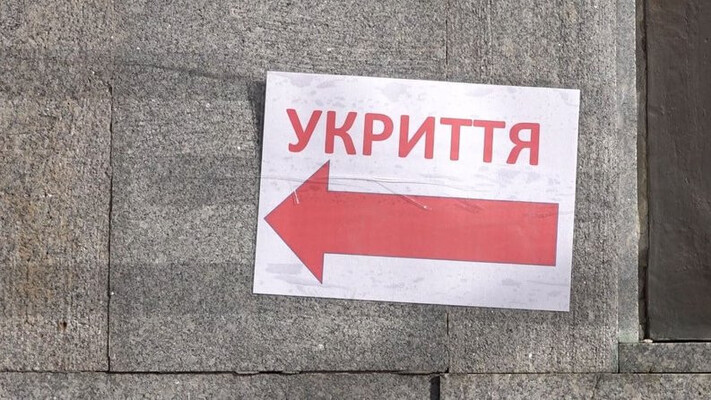 Чи можна самовільно зайняти чуже місце в паркингу під час тривоги: коментар полійції й адвоката