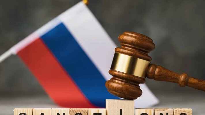 Грем пригрозив Кремлю ударами по покупцях російської нафти