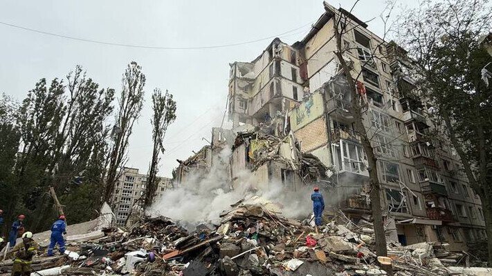 Росіяни атакували Київ ракетами і БПЛА: є загиблі та постраждалі