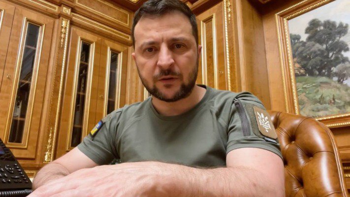 Політична гра у козла триває: експерт про рішення Зеленського
