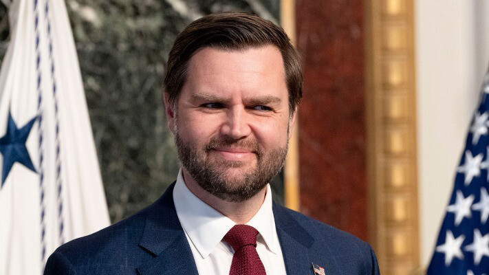 Заради розваги наказав підняти річку: Венса звинуватили у зловживанні владою