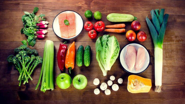 Сім продуктів, які можуть захистити зуби від карієсу