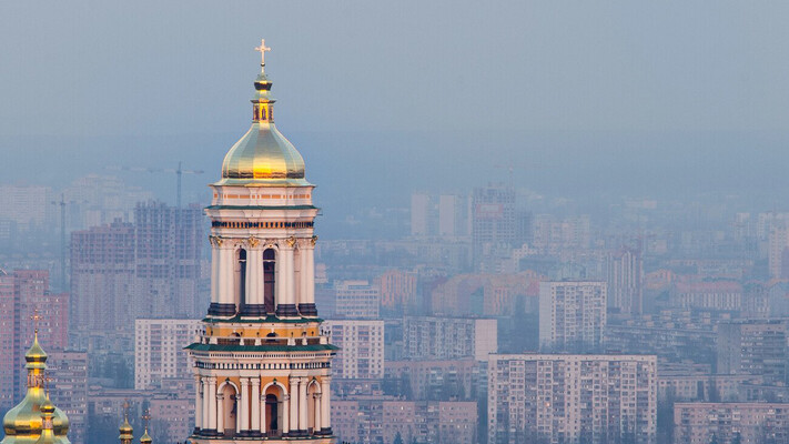 Киянам радять закрити вікна. У чому причина?