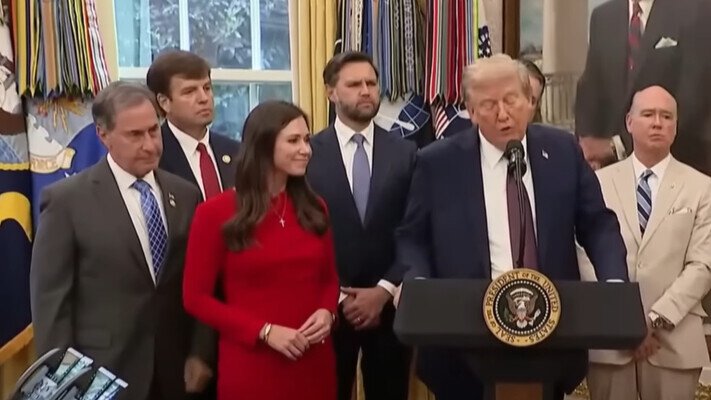 У кремлі назвали «іронією» слова Трампа про «змову проти США»