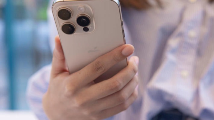 Опитування показало, як часто українці змінюють смартфони