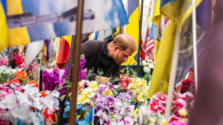 Принц Гаррі вшанував пам’ять загиблих українських захисників у Києві