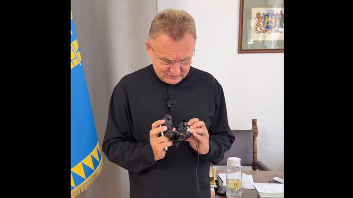 Мер Львова знайшов у своєму кабінеті пристрій для прослуховування (ВІДЕО)