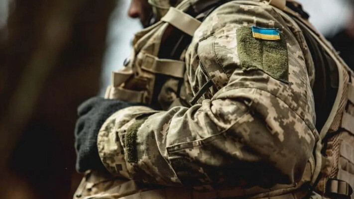 Українців 60+ почали брати до ЗСУ